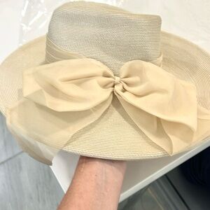 VTG Henry Margu,Elegant Cream Hat w/Organza Bow,Easter Perfect, Excellent Cond.